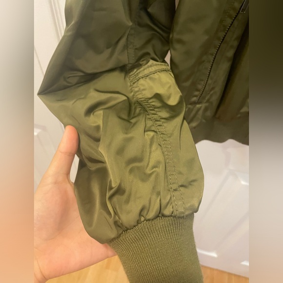 GAP green bomber jacket - Picture 2 of 12